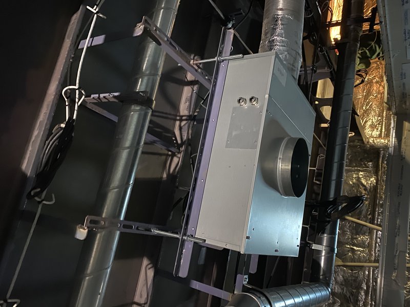 Montatori tubulatura ventilatie,